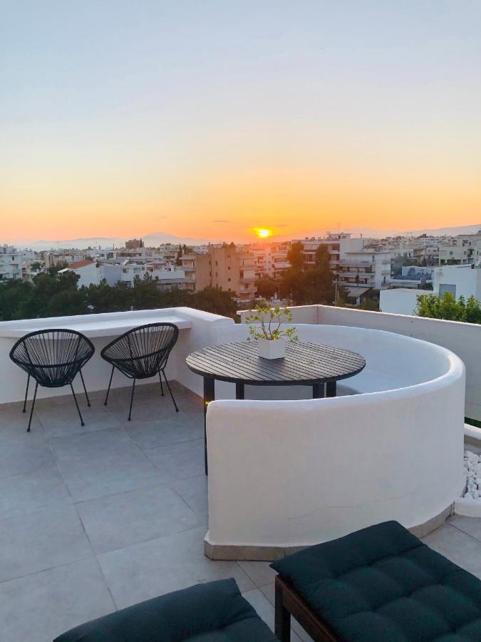 Amazing Suite At Glyfada With Sea View & Jacuzzi Atina Dış mekan fotoğraf